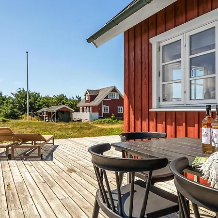 Beautiful Wooden House In Lovely Vrist Sj666 * Harboør