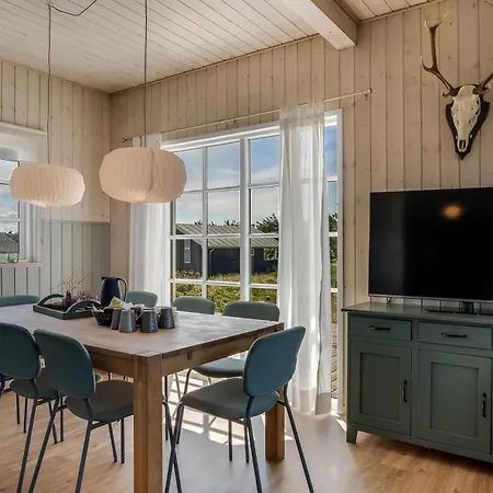 Beautiful Wooden House In Lovely Vrist Sj666 Feriehus *