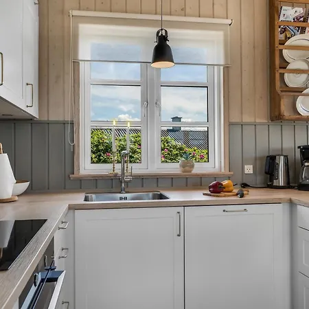 Beautiful Wooden House In Lovely Vrist Sj666 Harboør