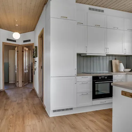 Beautiful Wooden House In Lovely Vrist Sj666 * Harboør