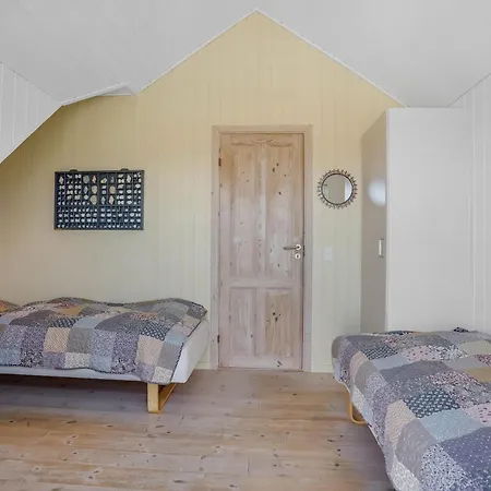 Beautiful Wooden House In Lovely Vrist Sj666 *