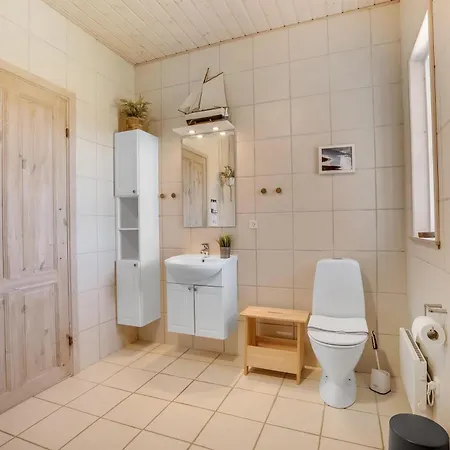 Beautiful Wooden House In Lovely Vrist Sj666 Harboør