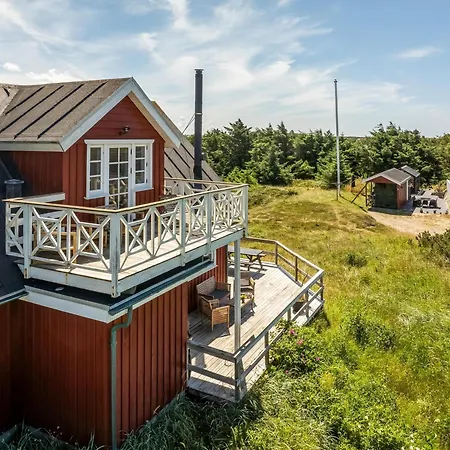 Feriehus Beautiful Wooden House In Lovely Vrist Sj666